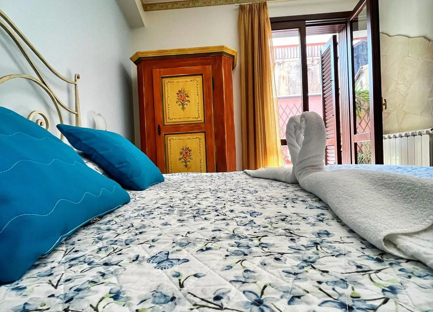 B&B Epos Acitrezza